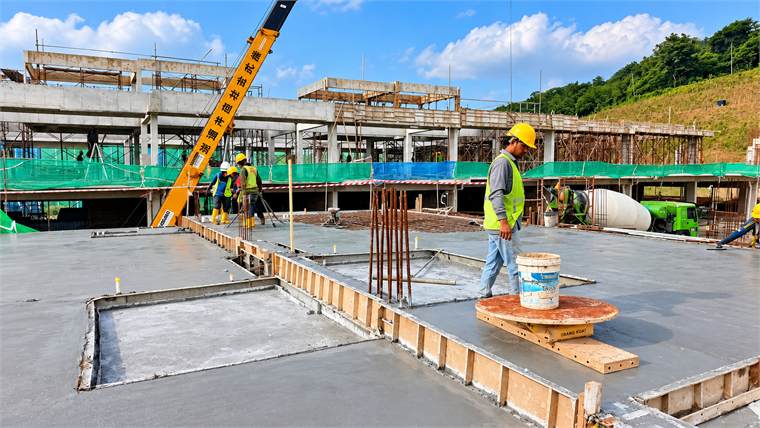 Sasana Niaga shoplot flooring work 5
