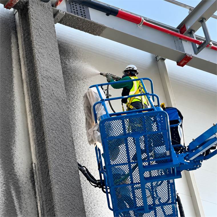 Insulation coating works using access platform